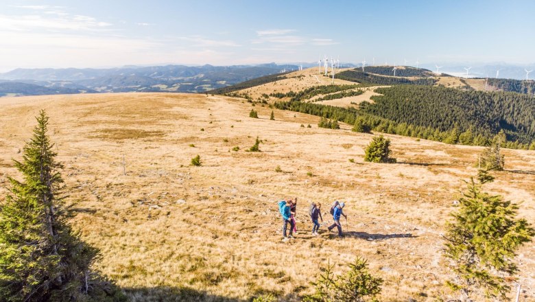 Wandern am Alpannonia-Weg, © Wiener Alpen, Martin Fülöp