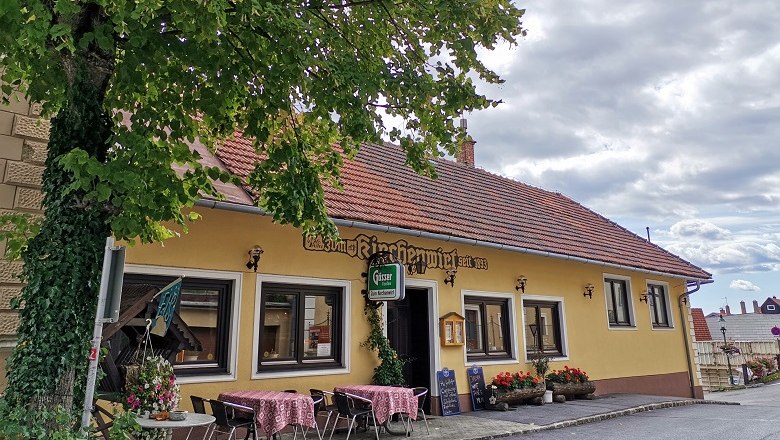 Gemütliche Atmosphäre im Familienbetrieb, © Wiener Alpen