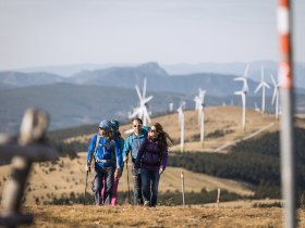 Wandern am Alpannonia Weitwanderweg, © Wiener Alpen in Niederösterreich - Alpannonia