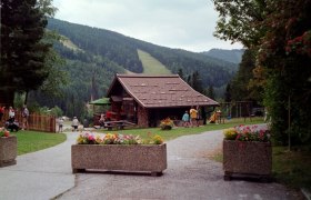 Grenzlandhütte Außenansicht Sommer, © Grenzlandhütte, Foto Paul Laschitz