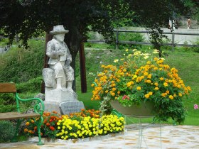 Peter Rosegger Denkmal in St. Kathrein am Hauenstein, Joglland-Waldheimat in der Oststeiermark, © Gemeinde St. Kathrein am Hauenstein